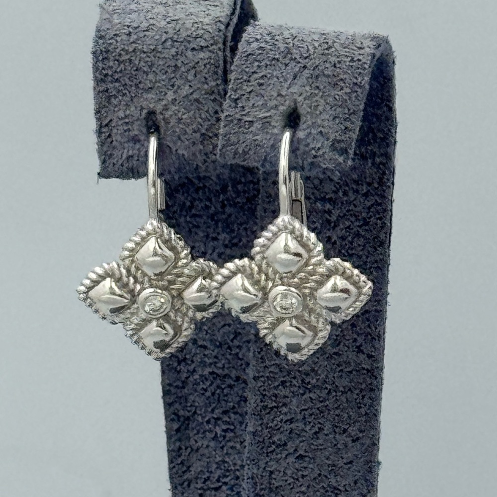 14K WHITE GOLD GLOVER EARRINGS